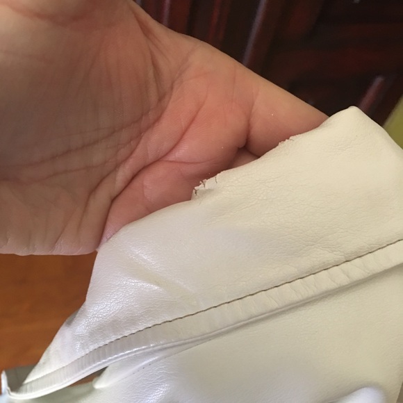 Chico’s cream faux leather  jacket. Size 8 GUC - Picture 6 of 8